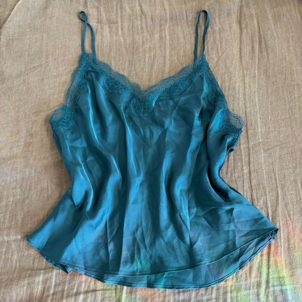 victoria’s secret slip cami with lace